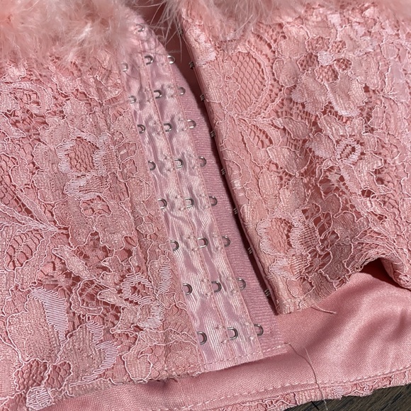 NWT M By Mendocino Pink Lace Fur Crop Top Size:M - Picture 3 of 4